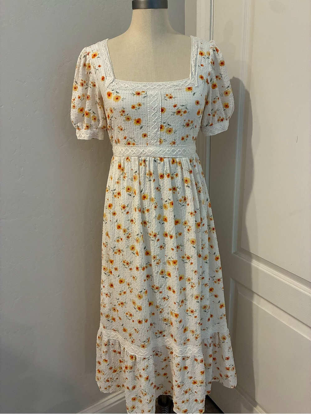 By The River Yellow Floral Smocked Puckered Midi Dress - Size S
